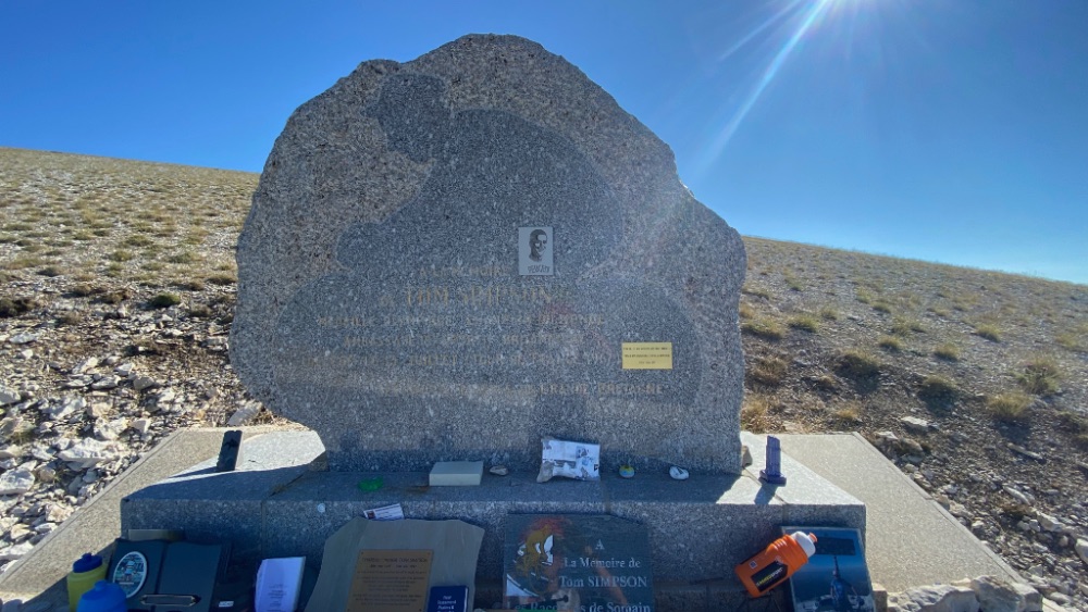 Monument voor Tom Simpson op 25 juni 2022.